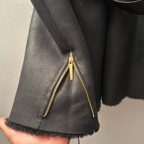 SALE‼️Gucci Leather Coat - Picture 8 of 17